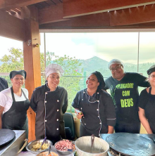 buffet mundial le frances - equipe trabalhando